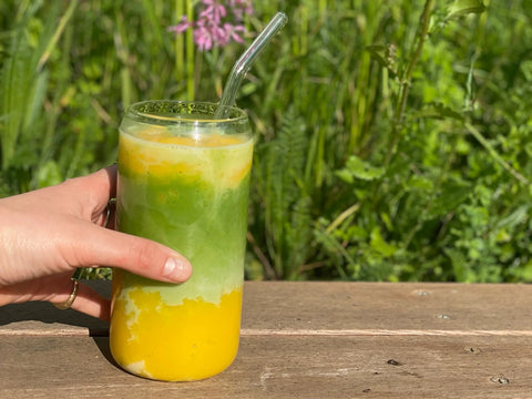 Iced Mango Matcha Latte Recipe - PerfectTed